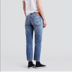 Levi’s Cropped 501 Jeans